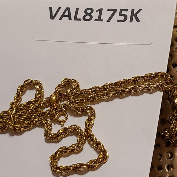 Gold Rope Chain - Picture 16 of 16